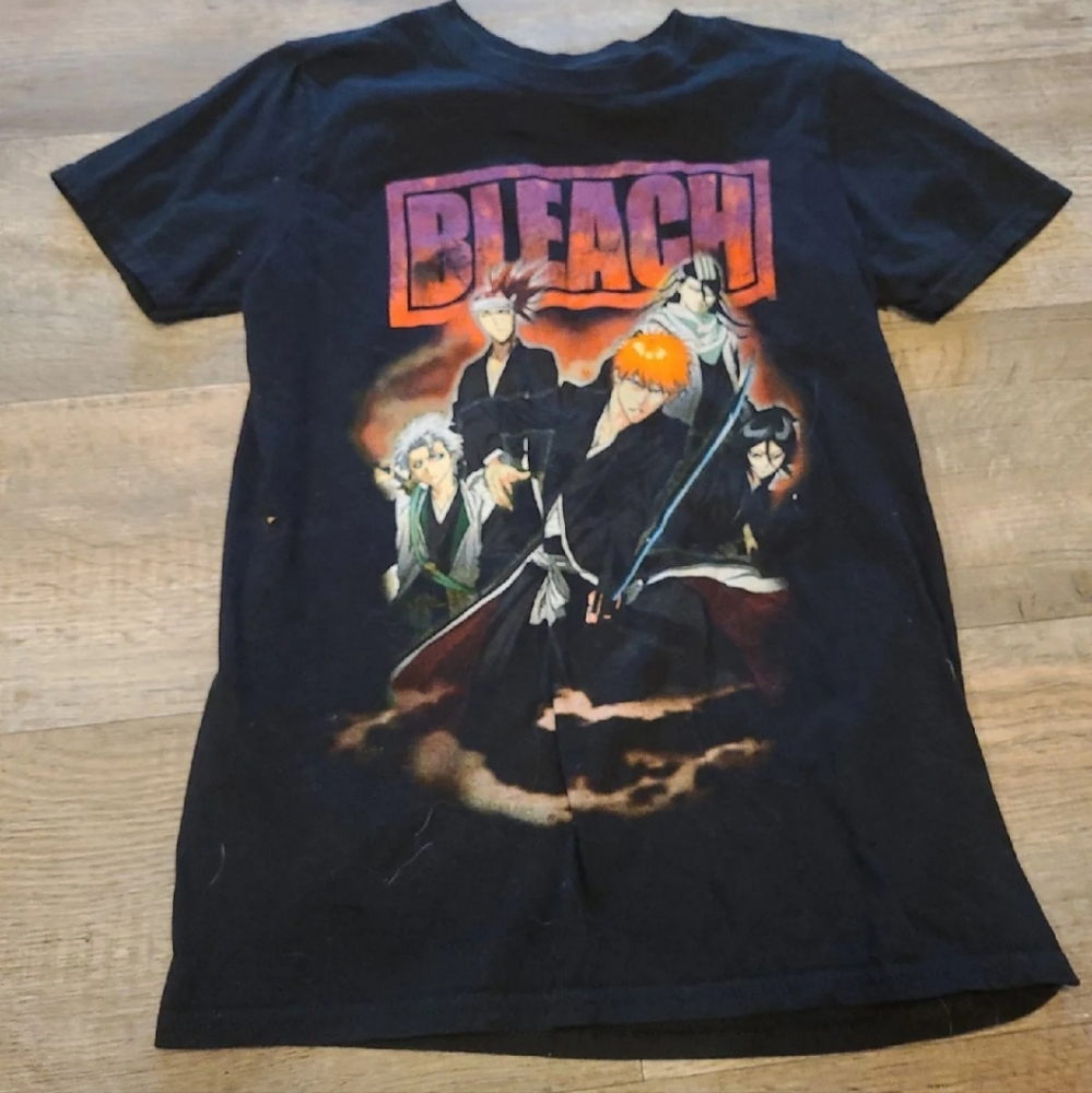 Bleach tee